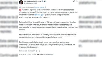 Captura de pantalla de un mensaje en español que comunica el arresto de un sospechoso del grupo ShinyHunters por parte del FBI