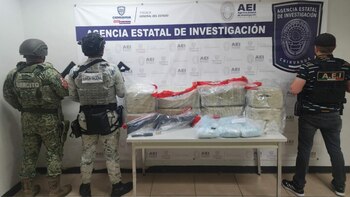 También fue asegurada un arma