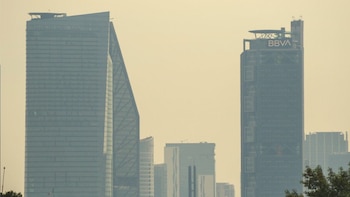 Dependiendo el nivel de contaminación en el aire, las autoridades hacen recomendaciones y toman medidas ambientales (Cuartoscuro)