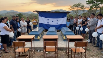 “Eran niños buenos, llenos de sueños”: Tres pupitres vacíos, tres tumbas unidas y un pueblo roto en Yoro, Honduras