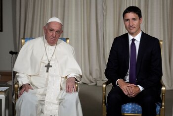 El papa Francisco sostuvo un