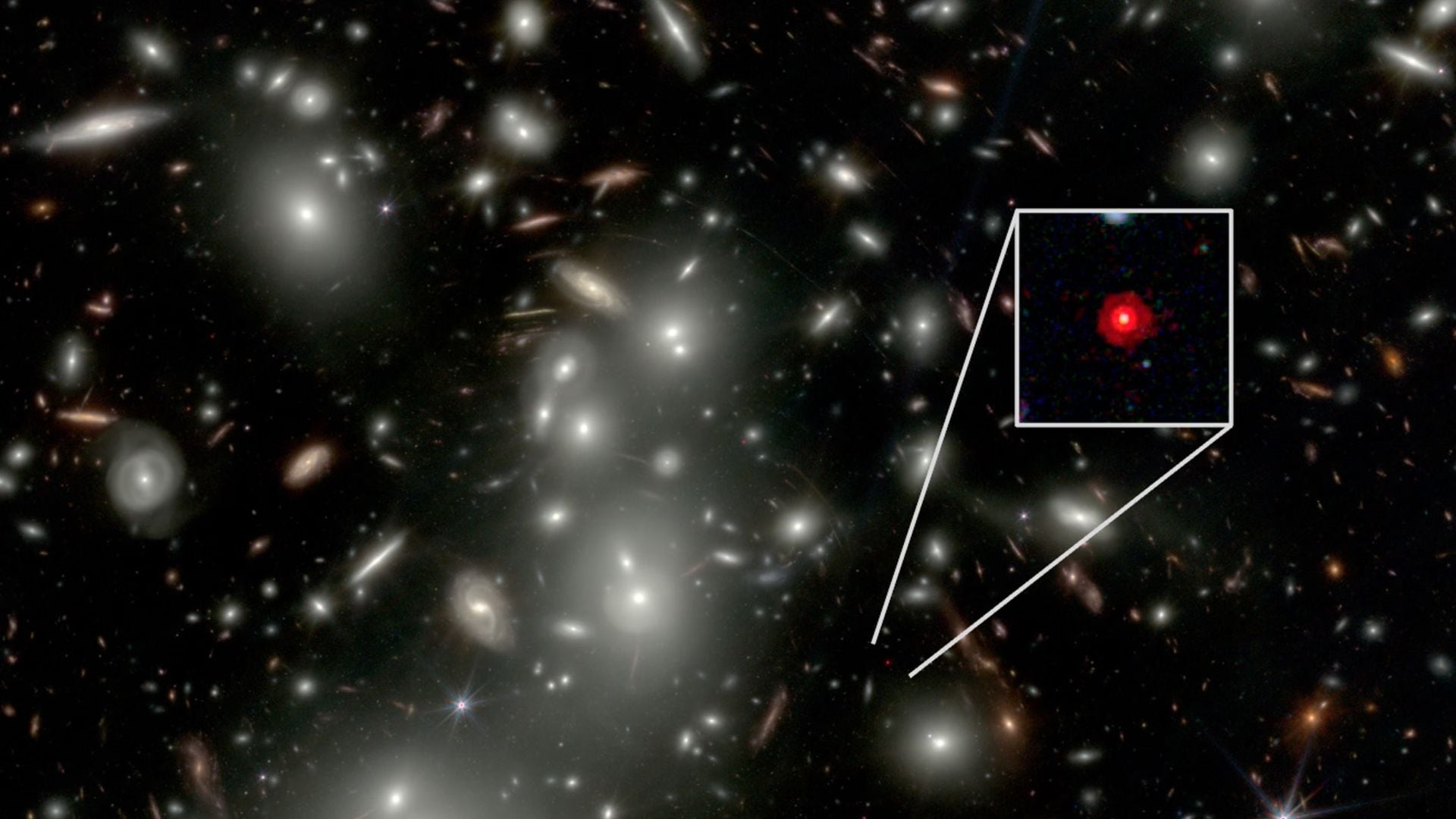 El debate sobre los pequeños puntos rojos sigue abierto y el próximo paso será confirmar su naturaleza con observaciones espectroscópicas del James Webb. (NASA/Lukas Furtak/Rachel Bezanson)