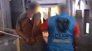detuvieron a un hombre por abusar de su nieta en la villa 31 portada