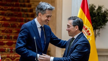Albares firma dos acuerdos con su par británico para "trabajar juntos" en igualdad de género y cambio climático