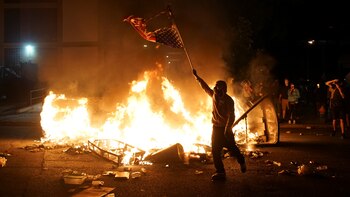 Quiénes son los jóvenes enfurecidos
