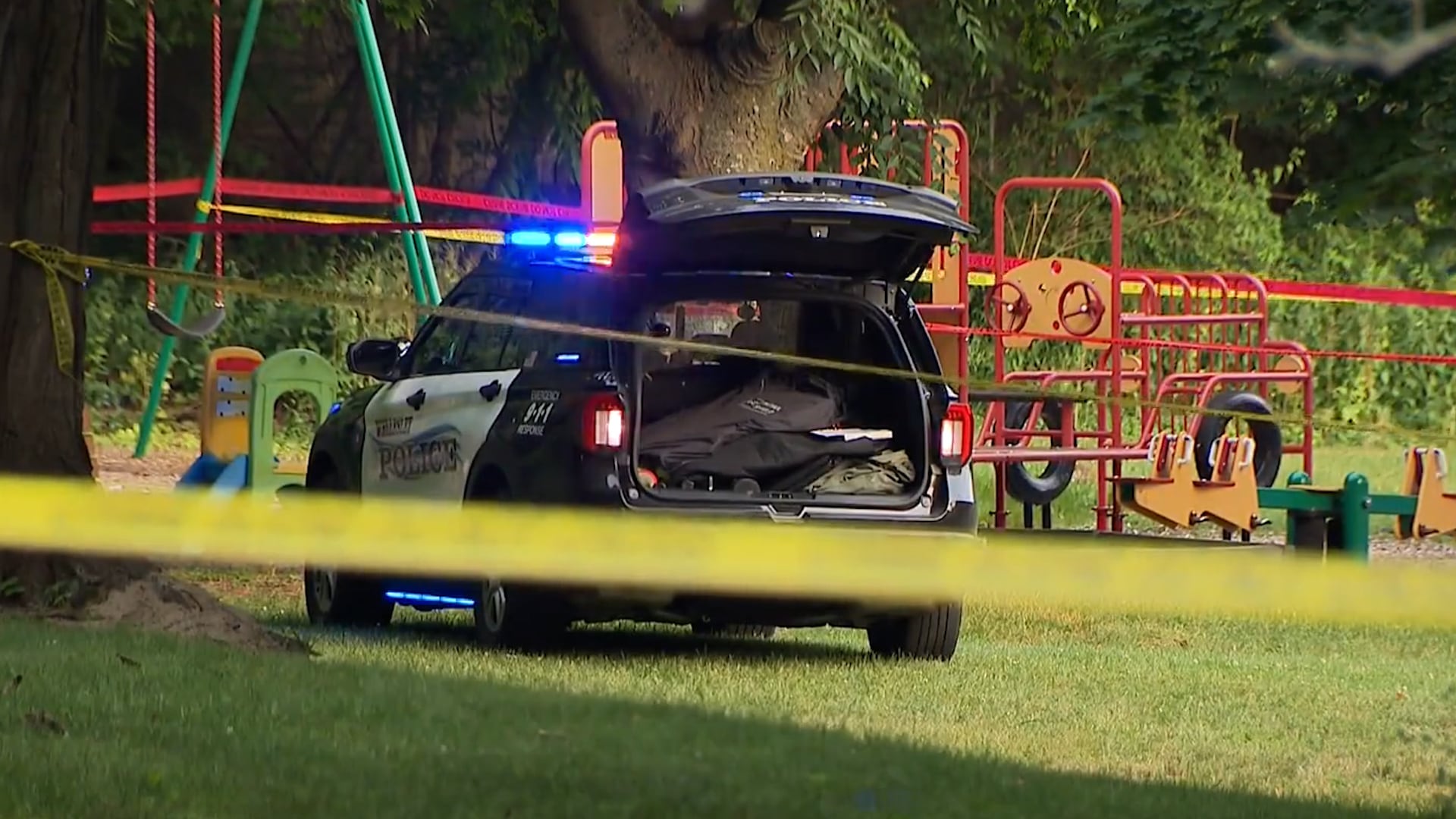 La víctima alcanzó a decir “Mi hijo” a la policía antes de perder el conocimiento y morir en el hospital Newton-Wellesley