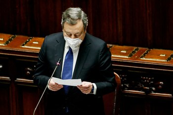 Mario Draghi durante un discurso