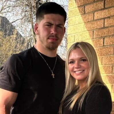 El joven logró dar sus primeros pasos días después del accidente, según informaron sus allegados. (GoFundMe)