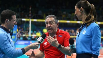 La particular decisión de Antonio Rizola contra Brasil: “Puse a las 14 jugadoras para que sintieran la emoción de estar aquí”