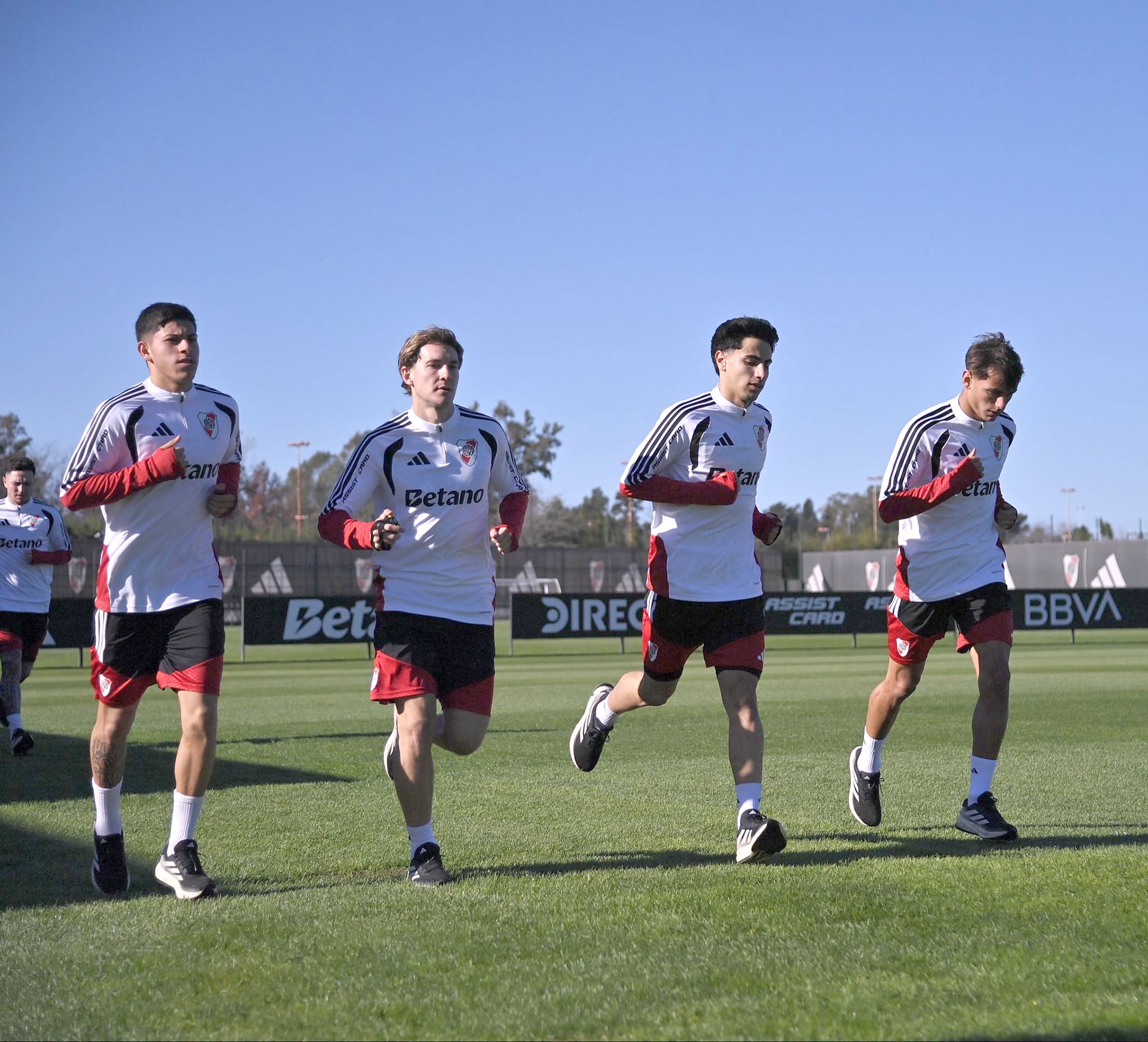 River Plate realizará una pretemporada en España con solamente 19 jugadores (@RiverPlate)