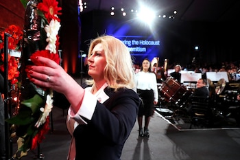 La presidente croata Kolina Grabar-Kitarovic durante la ceremonia. Foto: Ronen Zvulun/REUTERS