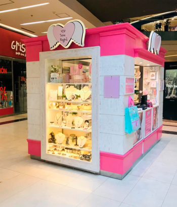 La marca cuenta con tres