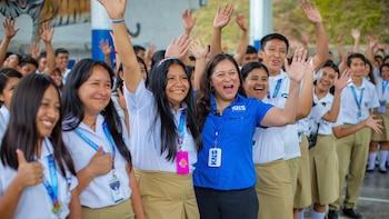 Ingeniera salvadoreña de la NASA impartirá un campamento aeroespacial para adolescentes del país