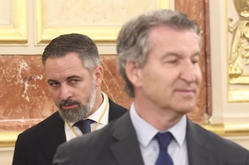 08/06/2026 El presidente de Vox, Santiago Abascal (i), y el presidente del PP, Alberto Núñez Feijóo (d), durante la visita del Papa León XIV al Congreso de los Diputados, a 8 de junio de 2026, en Madrid (España). León XIV es el primer papa que pronuncia un discurso como jefe del Estado Vaticano ante diputados y senadores, en el marco de su viaje oficial a España.
POLITICA
Eduardo Parra - Europa Press