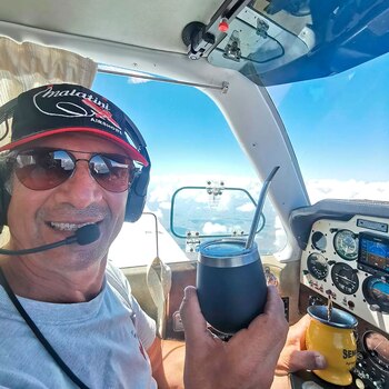 Jorge desde su avión (@jorgemalatiniairshows)