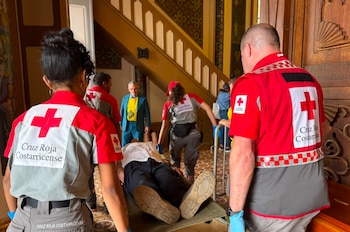 El puesto ubicado en la Basílica de Los Ángeles concentró la mayor cantidad de atenciones, con 839 pacientes asistidos. Crédito: Cruz Roja