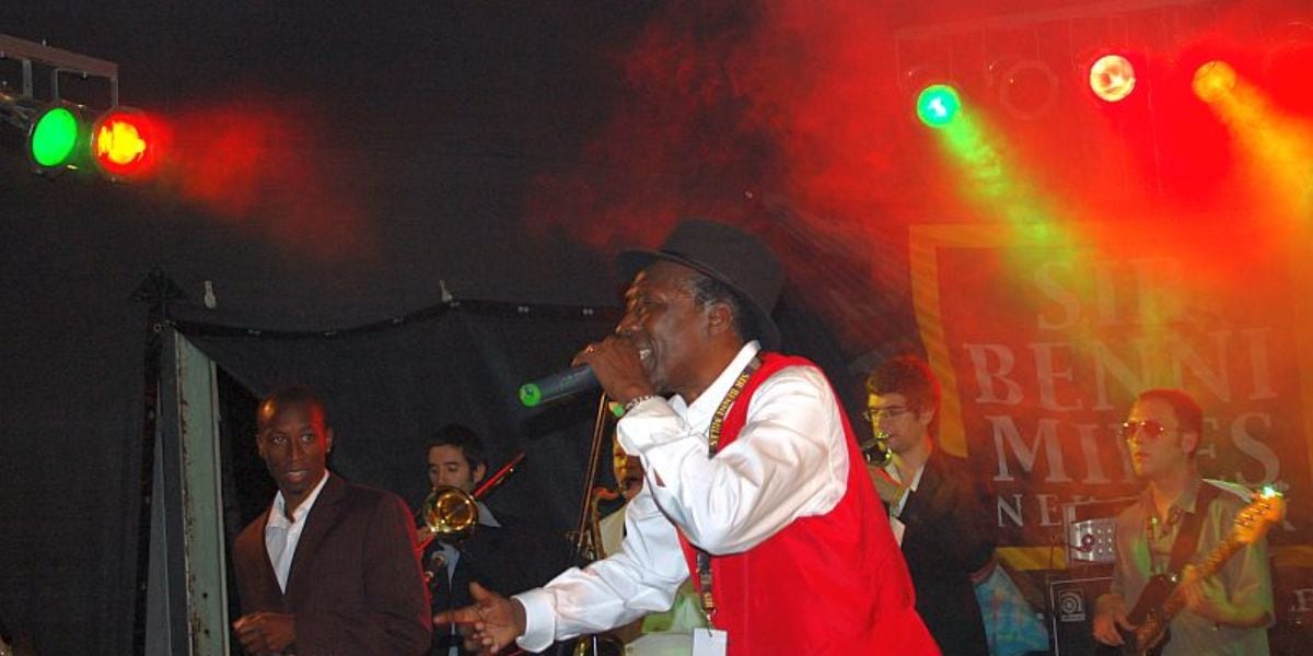Alton Ellis, considerado el padre del rocksteady, junto a artistas como Hopeton Lewis y Derrick Morgan, consolidó el género en Jamaica (Wikipedia)