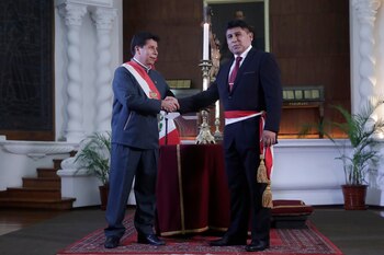 Juramentó en Palacio de Gobierno