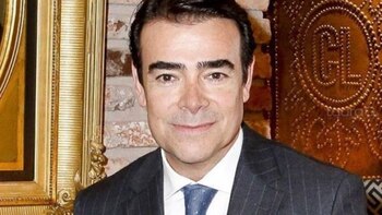 Toño Mauri refused to sign