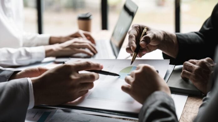 En este contexto, sectores como fintech, edtech y servicios digitales se posicionan como impulsores clave del crecimiento. Foto: Revista Economía