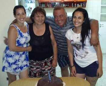 "Se me cruzan mi familia