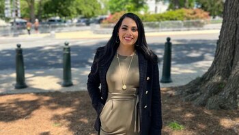 Quién es la primera mujer