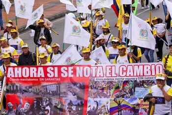 Multitudinarias marchas se registran en