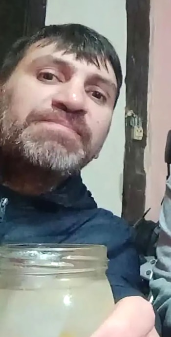 Hallan más de un centenar de ampollas con distintas drogas en el departamento del enfermero muerto en Palermo - Image 1