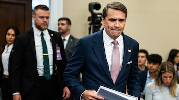 Blanche dice que el Departamento de Justicia no procederá con el fondo de 1800 millones de dólares de Trump