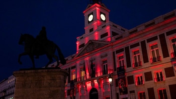 Correos se iluminará esta noche con la bandera de España por el triunfo de la selección en Mundial