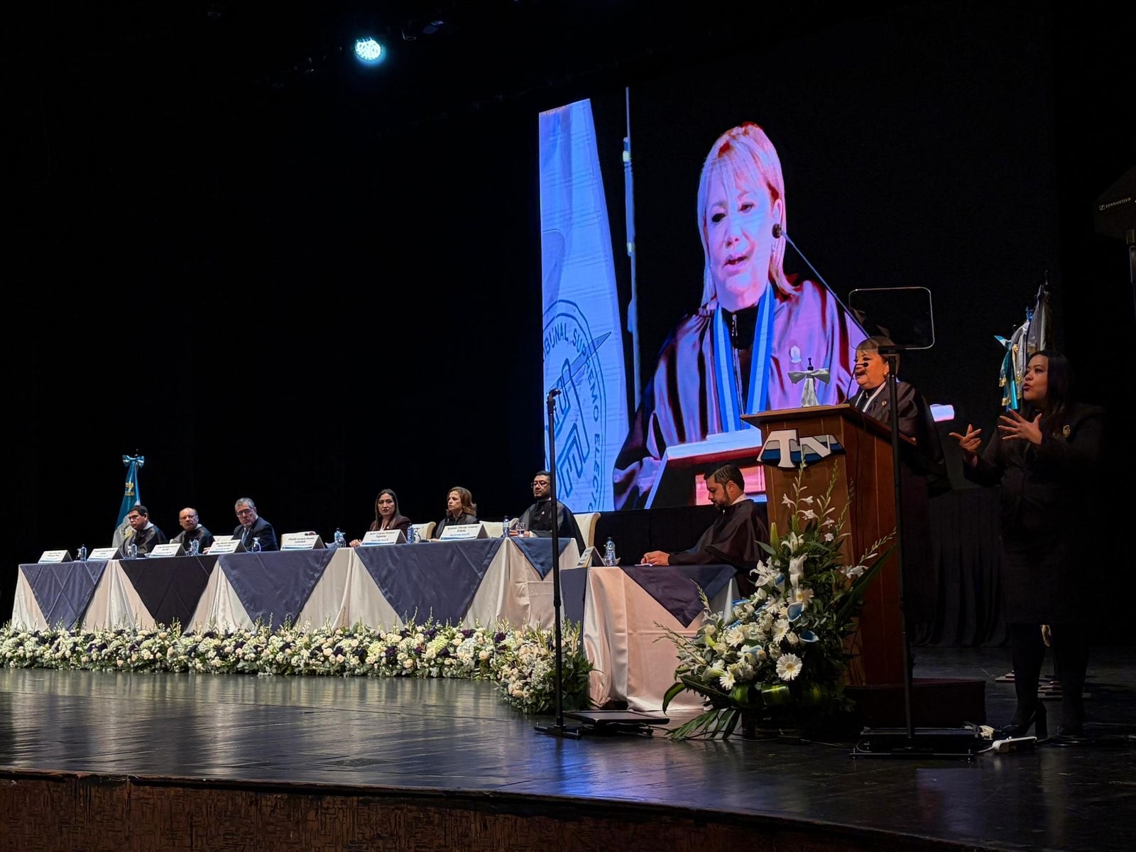 Rosa Mariella Rivera Acevedo asumió la presidencia del TSE y reafirmó el compromiso del organismo con la transparencia y legalidad en Guatemala. (Cortesía: TSE Guatemala)