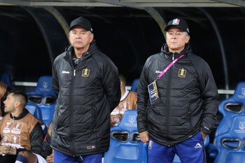 Pedro Sarmiento junto a Hernán