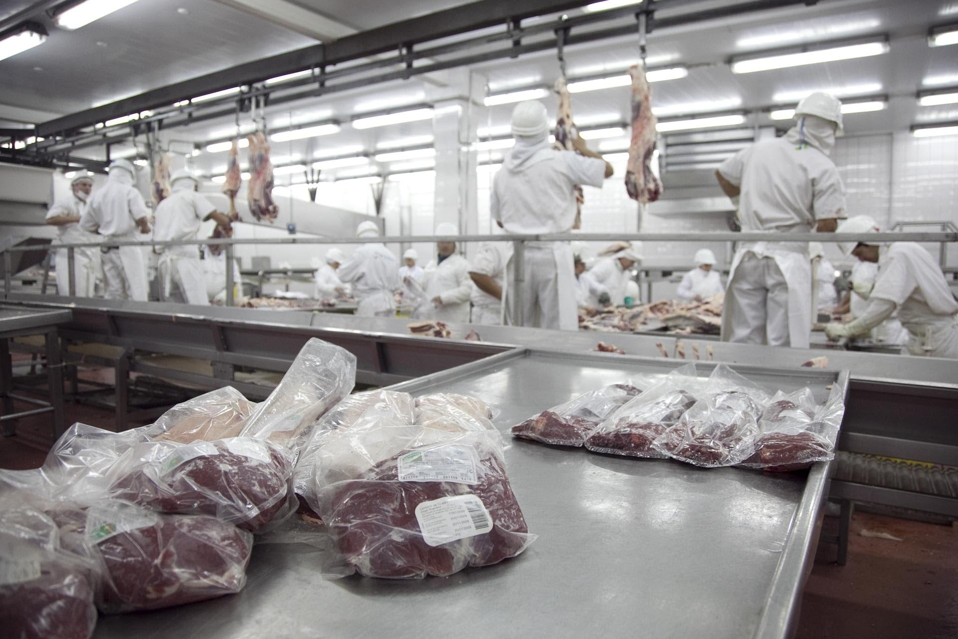 Las exportaciones argentinas de carne vacuna crecieron casi 40% en dólares en los últimos tres meses, impulsadas por la mayor demanda de Europa, Estados Unidos y China