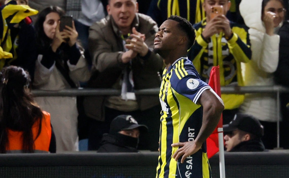 Jhon Jáder Durán se coronó campeón por primera vez con el Fenerbahce, en la Supercopa de Turquía - crédito Fenerbahce SK