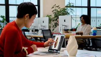 Apple tiene nueva versión del MacBook Pro y ahora es táctil: hasta 24 horas de batería