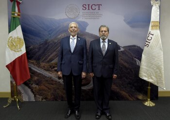 CARLOS VELÁZQUEZ TISCAREÑO,
NUEVO TITULAR A CARGO DE AICM