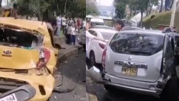 Más de doce carros estuvieron