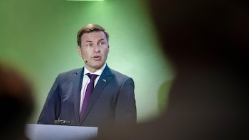 Dimite el ministro de Defensa de Estonia tras un escándalo por la adquisición de munición destinada a Ucrania