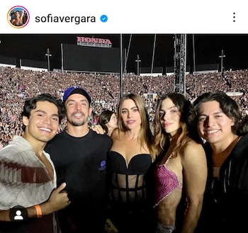 (Instagram: @sofiavergara)