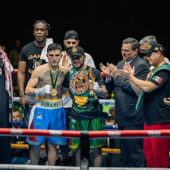 El poderío del peleador azteca