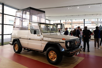 Exposición Papamovil
