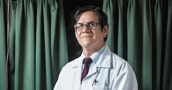 Ciro Maguiña vicedecano del Colegio