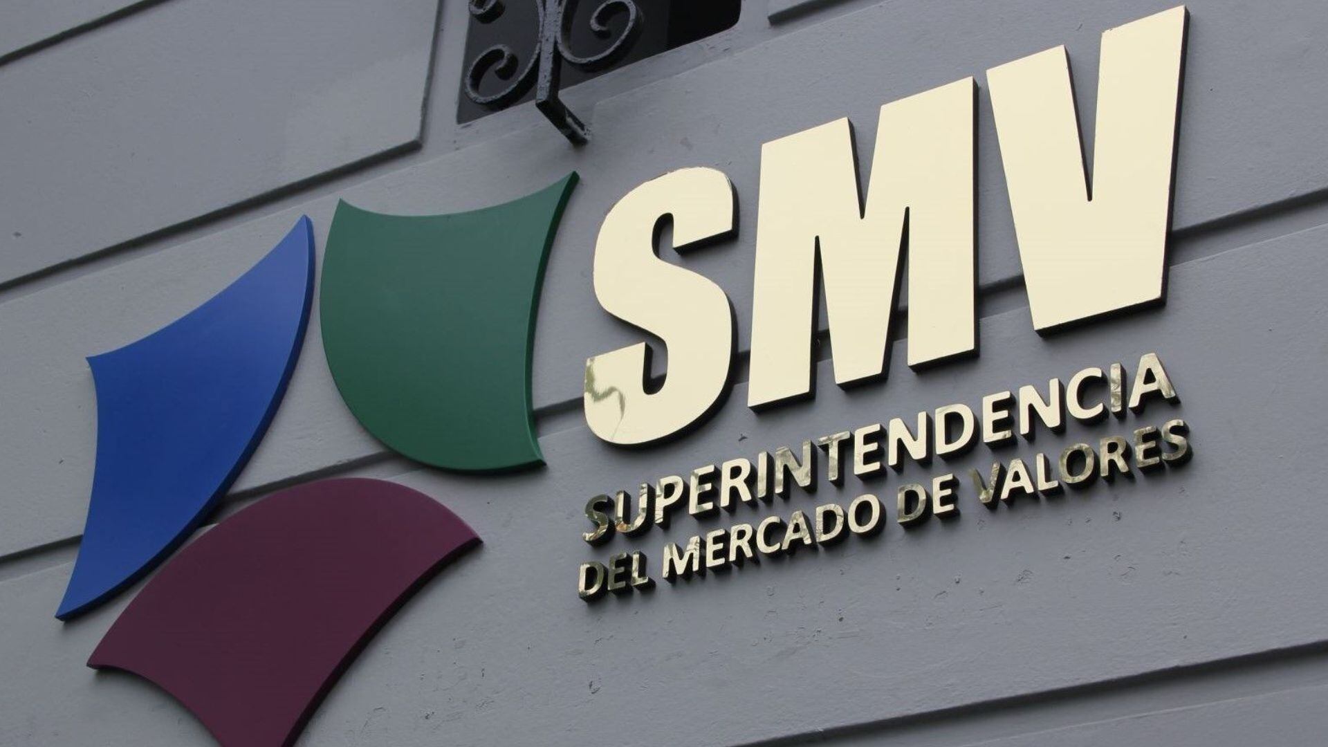 SMV permitirá a sociedades administradoras de fondos gestionar carteras igual que agentes de intermediación
