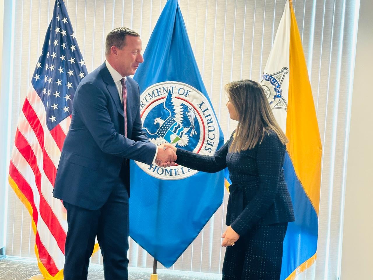 Colombia y Estados Unidos afinan estrategias tecnológicas con inteligencia artificial para combatir nuevas formas de delito transnacional - crédito Fiscalía