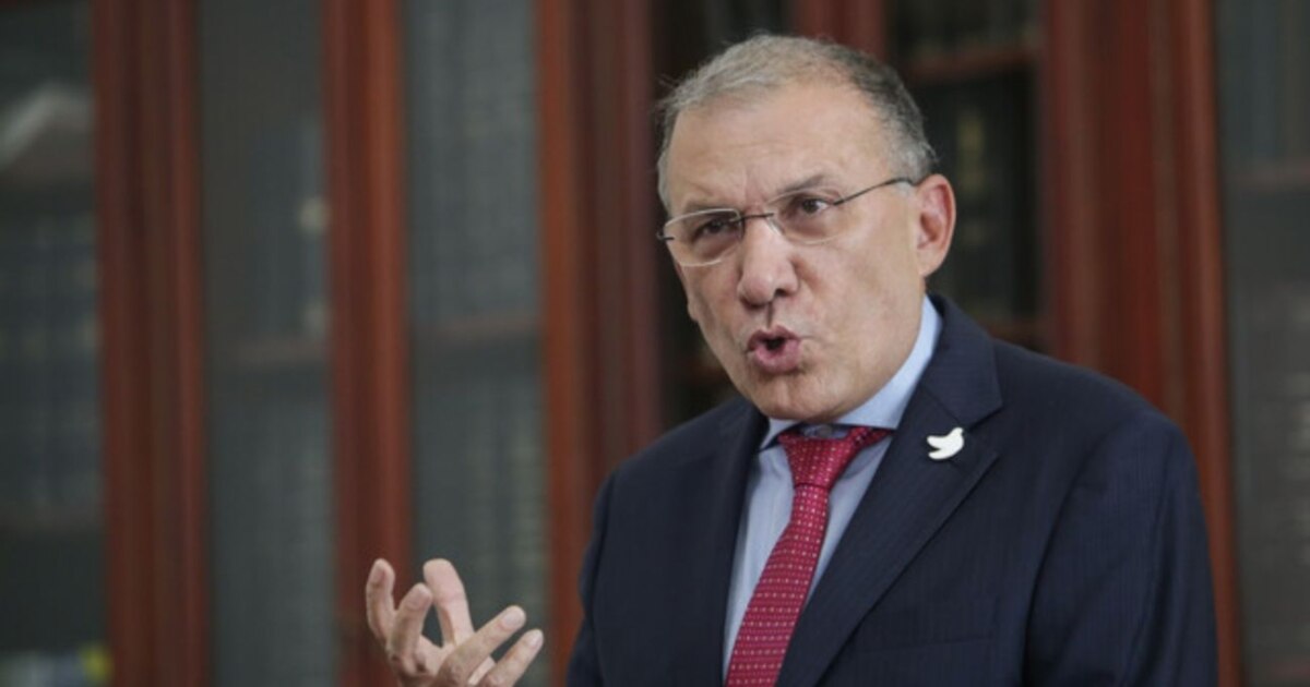 Roy Barra solicitou apoio da Year Party para candidatura Roy Barra solicitou apoio da Year Party para candidatura