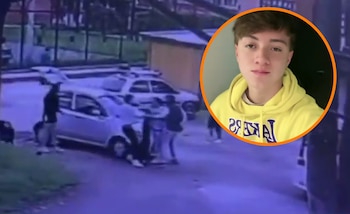 Imágenes de las cámaras de seguridad de un edificio residencial ubicaron al joven de 21 años y a quien sería su pareja sentimental, de 15, ingresando al ascensor después de llegar en una motocicleta conducida por Rincón - crédito captura de pantalla/redes sociales