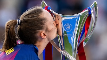 La delantera noruega Caroline Graham Hansen renueva con el Barça hasta 2028