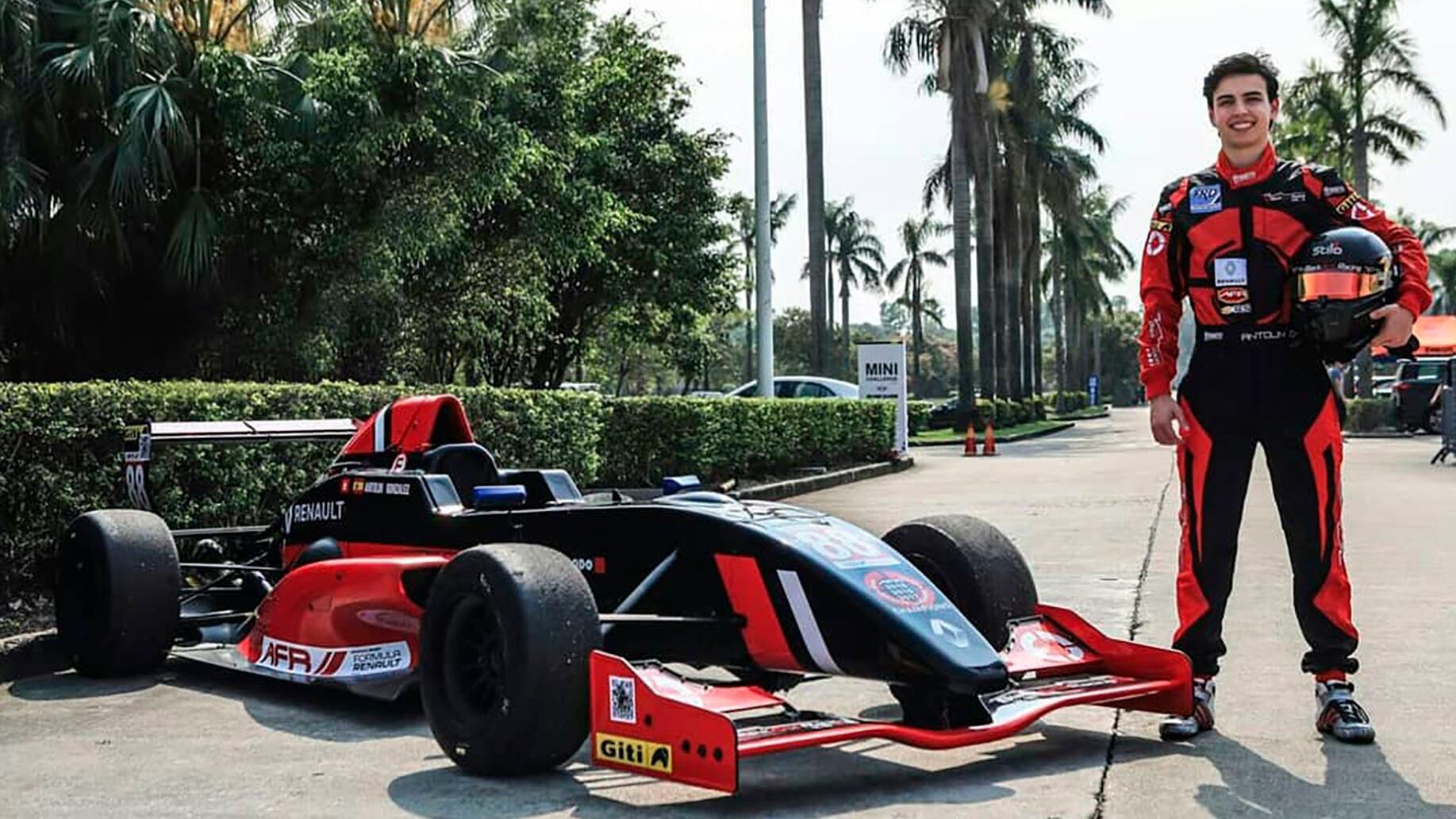 El español habría tenido un episodio psicótico durante el asesinato