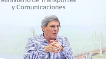 Ministro de Transporte anuncia el fin de los privilegios de tránsito para funcionarios