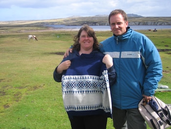 Miguel Savage junto a Lisa